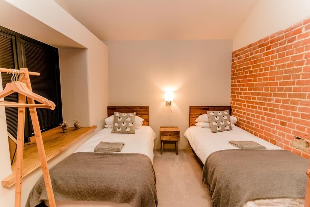 Beautiful Barn Conversion Close To The Broads Dilham Exterior foto